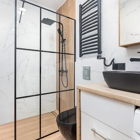 Bm Waly Chrobrego Radogoska Parking Free * Szczecin