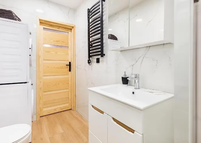 Bm Waly Chrobrego Radogoska Parking Free Szczecin